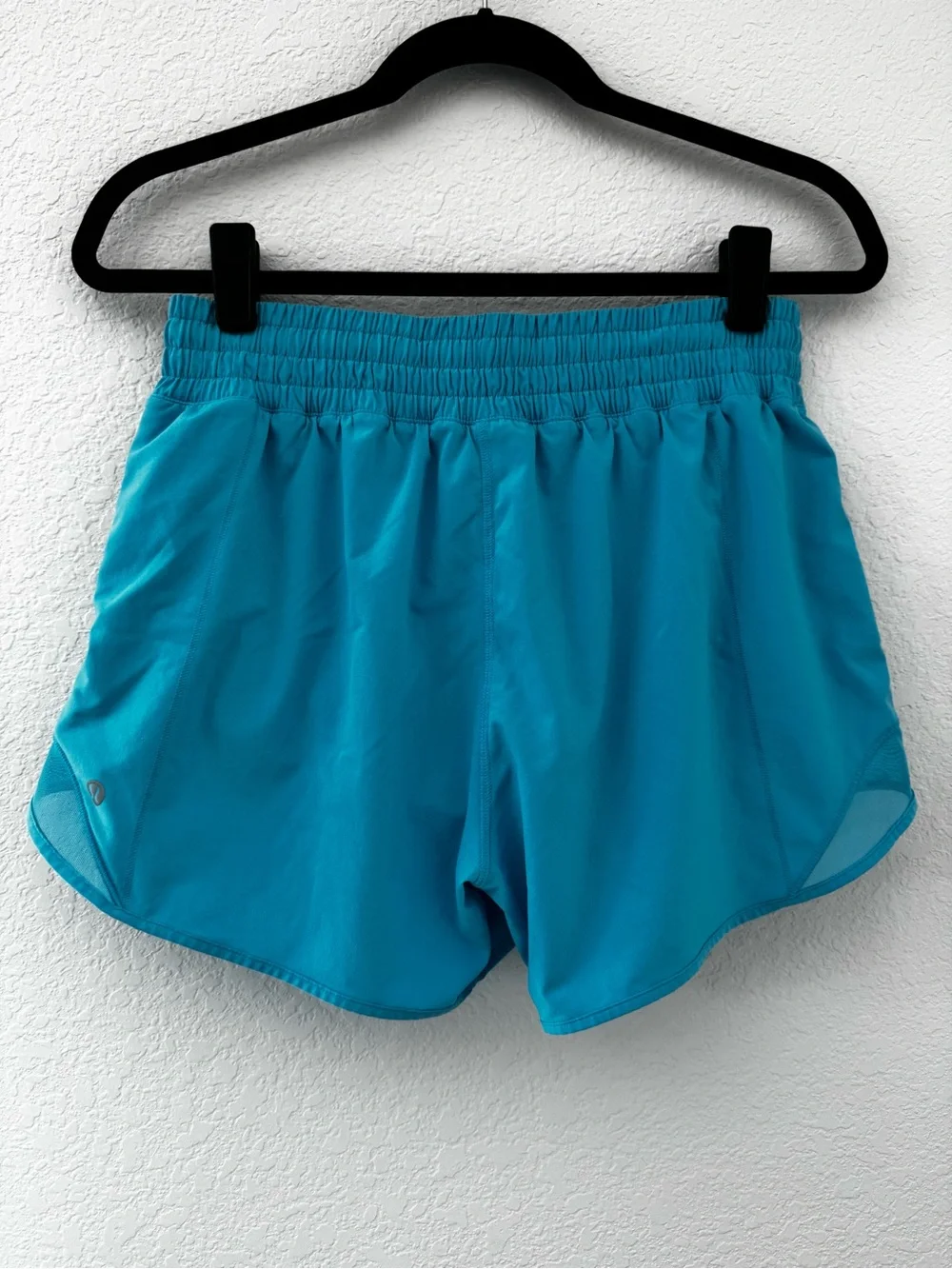 Lululemon Hotty-Hot High-Rise Lined Shorts 4” Bright Turquoise Blue